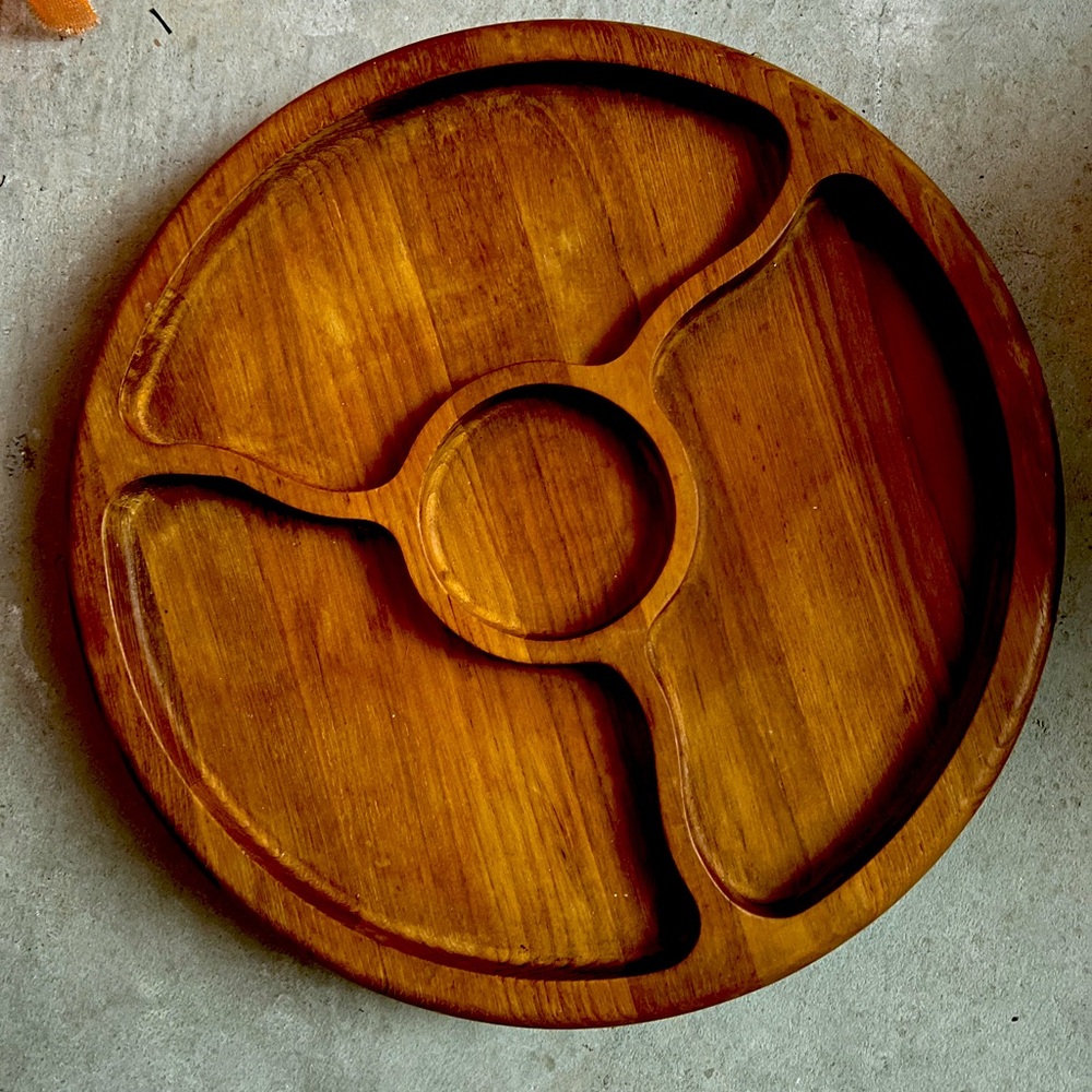 Elegant Wooden Serving Tray vintage tiki mcm style lazy Susan